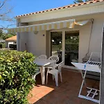 Maisonnette La Coti H5 Avec Piscine Interieure Chauffee, Acces A Pied * Saint-Georges-d'Oleron