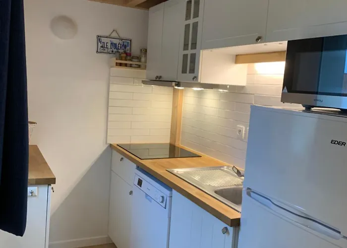 Holiday home Maisonnette La Coti H5 Avec Piscine Interieure Chauffee, Acces Plage A Pied